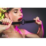 Кляп-кольцо из каучука Party Hard Modesty на регулируемых ремешках - чёрный Кляп-кольцо из каучука Party Hard Modesty на регулируемых ремешках - чёрный