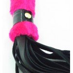 Плеть c кожаными хвостами и ручкой, украшенной розовым мехом BDSM Light - 43 см