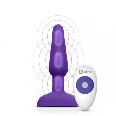 Анальная вибро-пробка премиум класса с 3 моторами B-Vibe Trio Plug - фиолетовая - 13,5 см