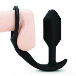 Утяжелённая анальная пробка с эрекционным кольцом  b-Vibe Snug & Tug - чёрная - 9,5 см