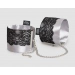 Наручники с кружевом Fifty Shades of Grey - Play Nice из сатина - серебристые Наручники с кружевом Fifty Shades of Grey - Play Nice из сатина - серебристые