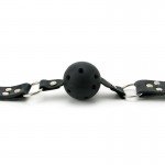 Классический дышащий кляп с отверстиями Breathable Ball Gag - черный