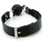 Классический дышащий кляп с отверстиями Breathable Ball Gag - черный