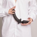 Гибкий двусторонний фаллоимитатор-анальная пробка Strap-On-Me Switch Plug-In Semi-Realistic Dildo - размер S - чёрный Гибкий двусторонний фаллоимитатор-анальная пробка Strap-On-Me Switch Plug-In Semi-Realistic Dildo - размер S - чёрный