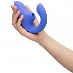 Бесконтактный клиторальный стимулятор с гибким вагинальным вибратором Womanizer Blend - голубой Бесконтактный клиторальный стимулятор с гибким вагинальным вибратором Womanizer Blend - голубой